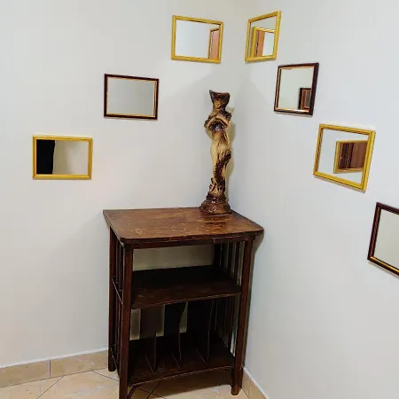 Chaplin Apartment *